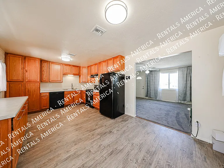 7901 E Kimsey Ln — Photo 13
