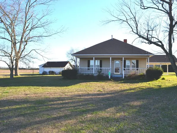 465 County Road 16, Headland, AL 36345