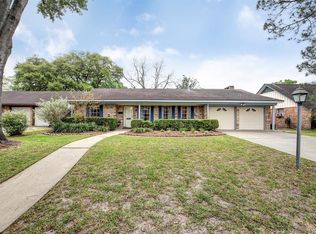10423 Londonderry Dr, Houston, TX 77043