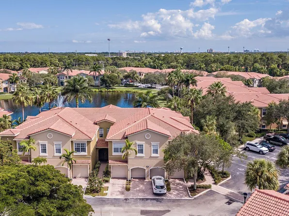 4890 Bonsai Cir APT 208, Palm Beach Gardens, FL 33418