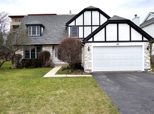 40 Picardy Ln, Wheeling, IL 60090