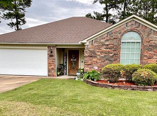 712 SE 2nd St, Bryant, AR 72022