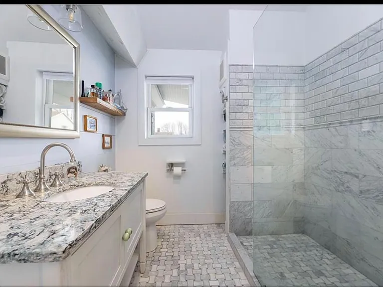 173 E Shore Rd — Photo 14