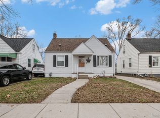 25505 Colgate St, Dearborn Heights, MI 48125