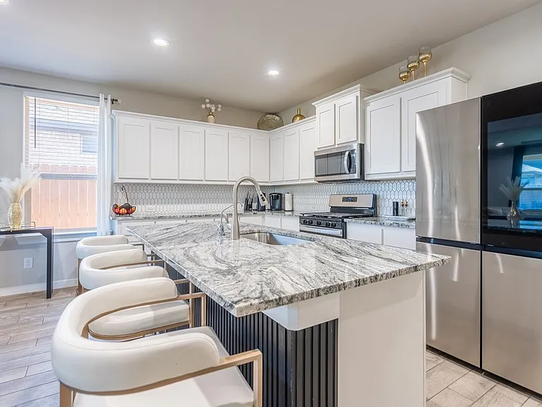 2306 Fortune Dr — Photo 10