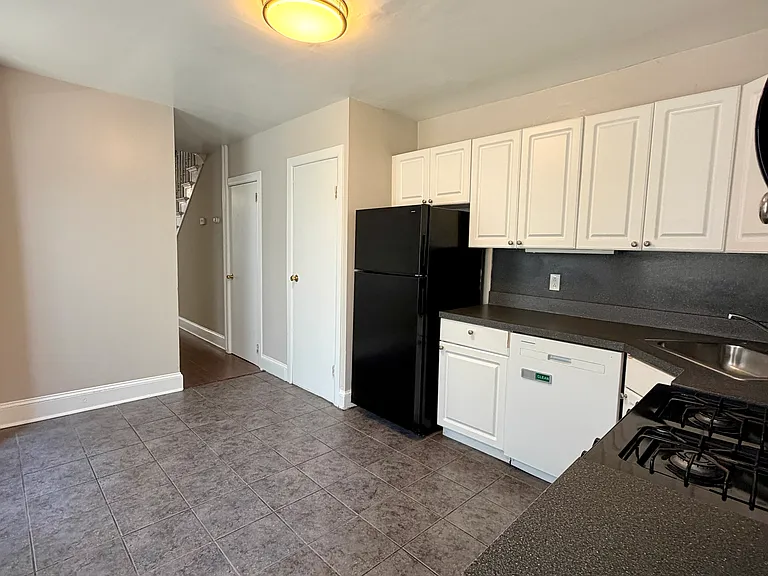 4047 Sansom St #H — Photo 7