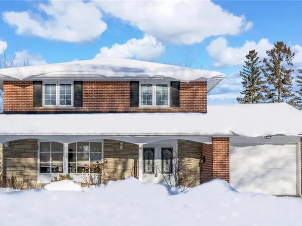 42 Ottaway Ave, Barrie, ON L4M 2W9