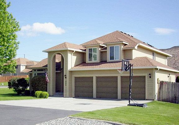 3rd image of 225 Katie Ct