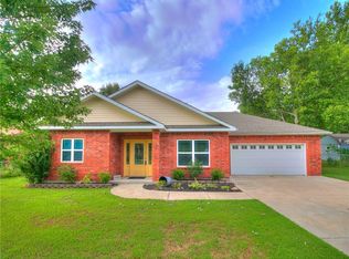 11012 E Draper Ave, Choctaw, OK 73020