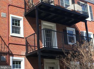 3050 S Buchanan St APT B1, Arlington, VA 22206