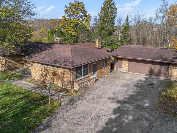 883 84th St SE, Byron Center, MI 49315