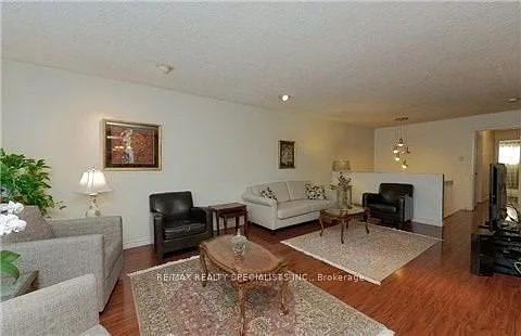 3 bed, $2,600 — Photo 3