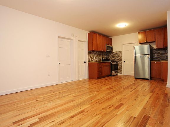 3rd image of 6841 76th St #2