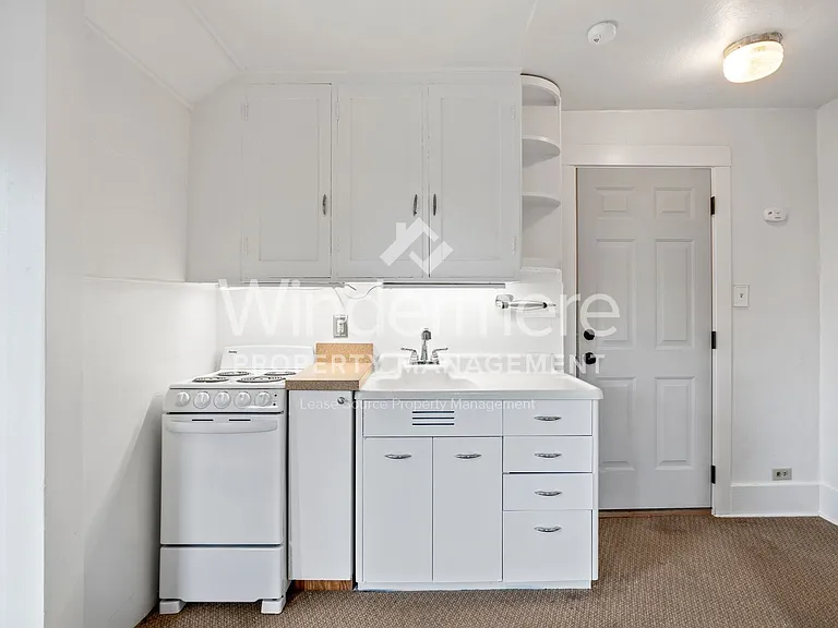 628 S Maple St — Photo 8