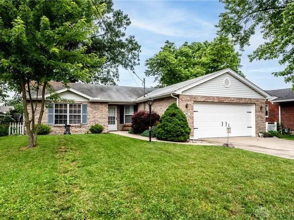 101 West Pl, Trenton, OH 45067