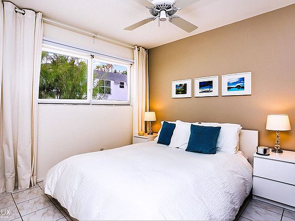 Separate entrance for guests