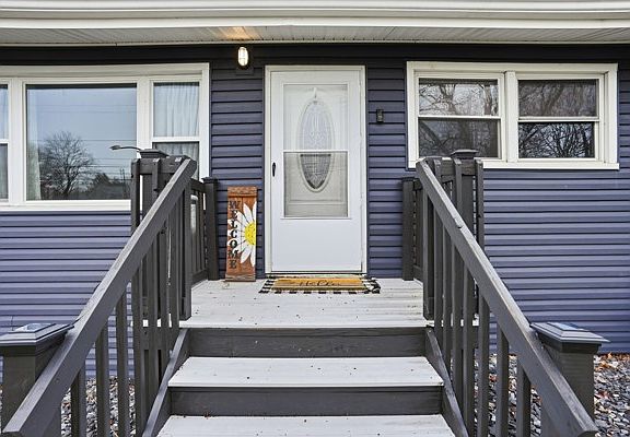4th image of 733 Mercer Rd