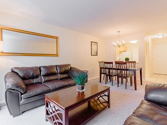 4th image of 6 Hayes Rd APT 24