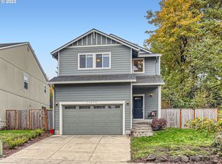 15830 SW Redstone Dr, Beaverton, OR 97007