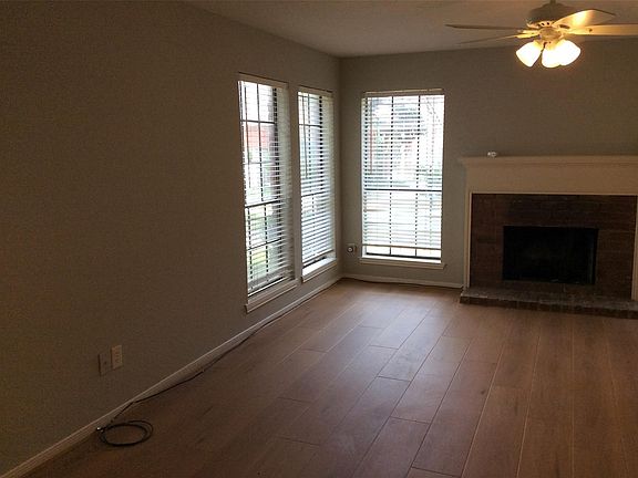 4th image of 2211 S Kirkwood Rd APT 22