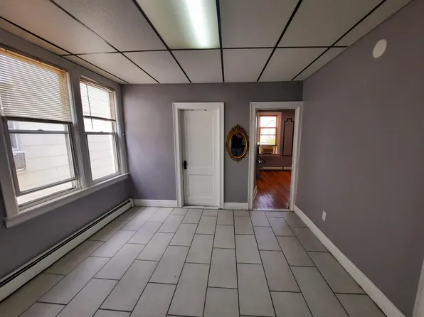 149 West 10th Street image 5 of 10