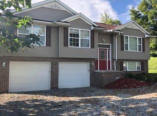 205 Rice School Rd, Mount Pleasant, PA 15666