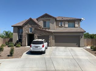 1347 N Linda Vista Ct, Visalia, CA 93291