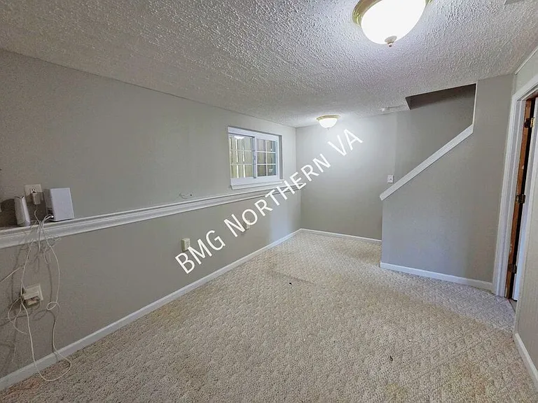 301 Bridle Crest Sq NE — Photo 18