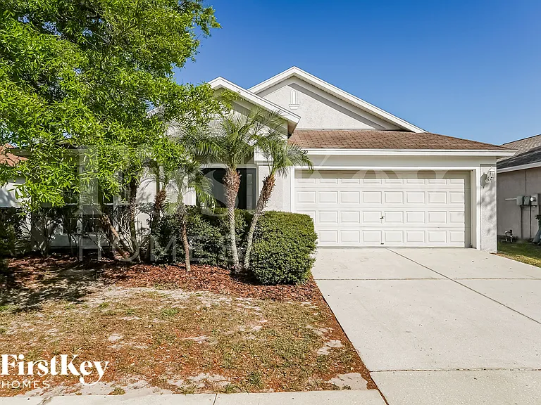 12430 Midpointe Dr — Photo 1