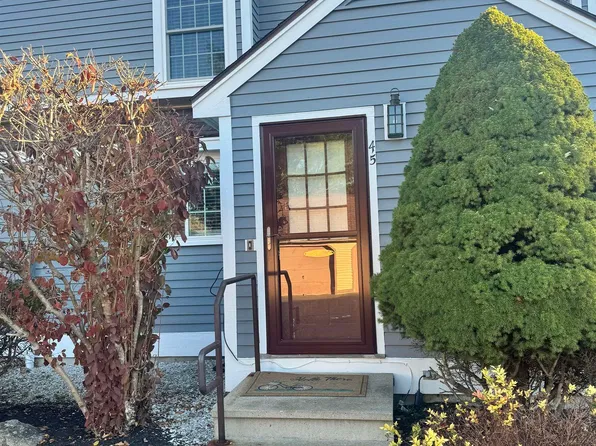 45 Bridal Path, Dover, NH 03820