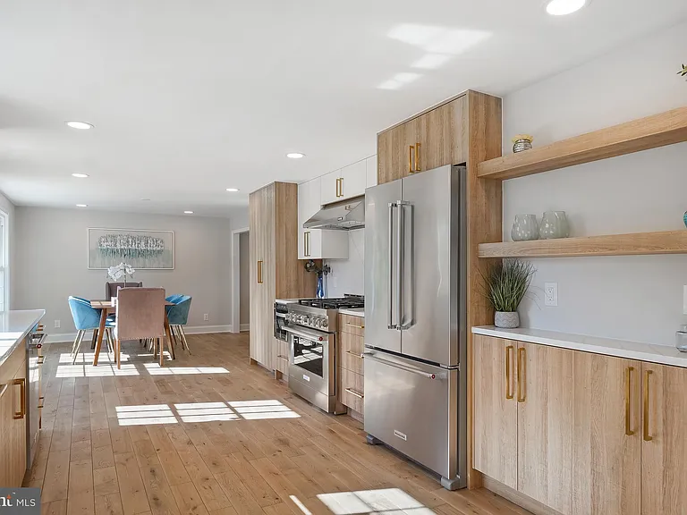 12301 Espalier Pl — Photo 6