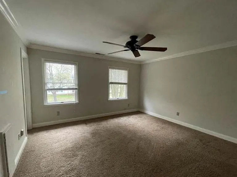 902 Tamarac Dr — Photo 12