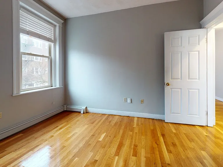 1625 Commonwealth Ave #9 — Photo 3