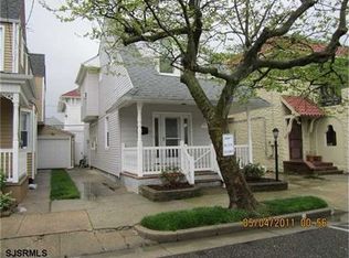 14 N Washington Ave, Ventnor, NJ 08406