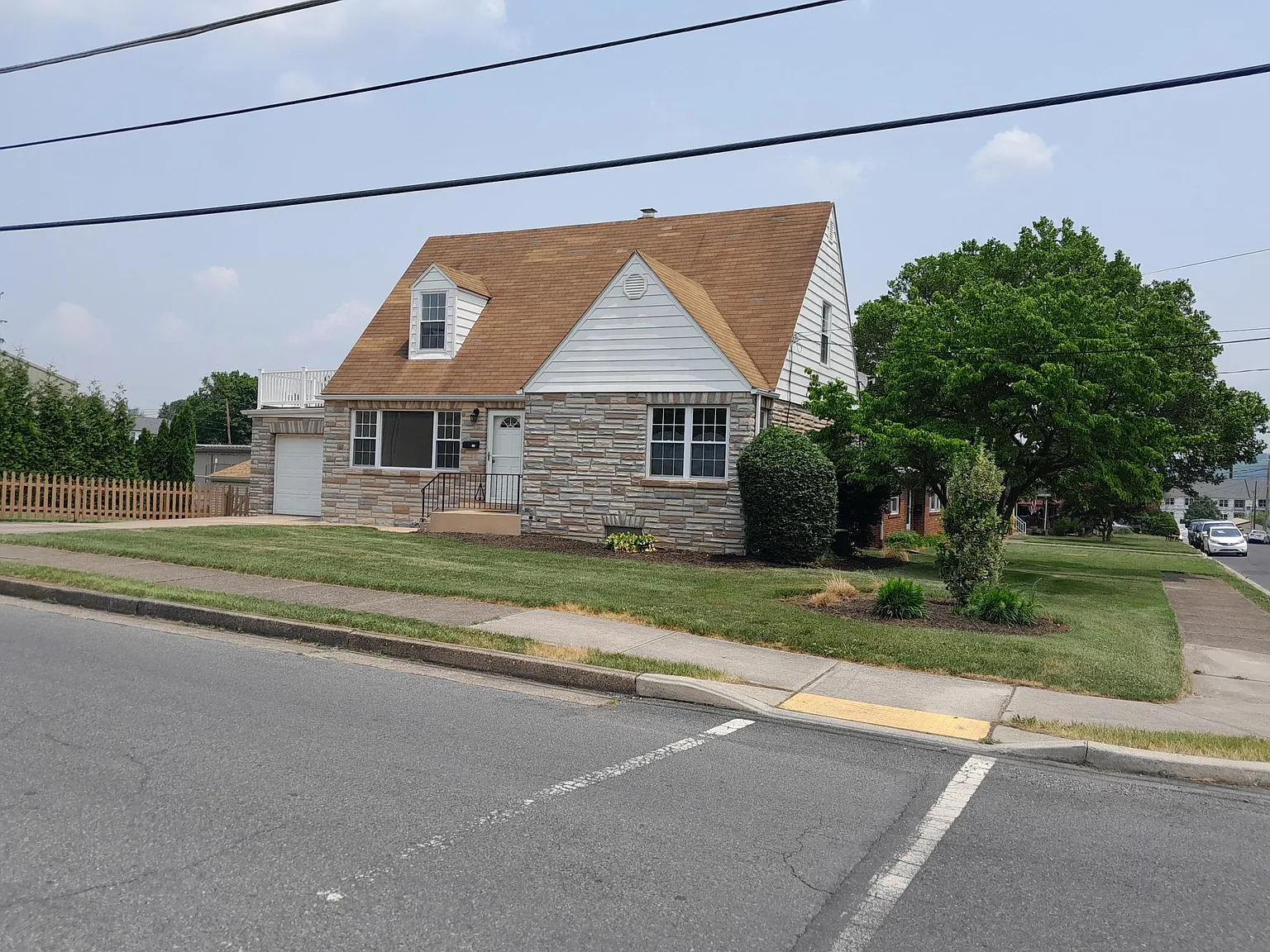 435 Garfield Street — Photo 2