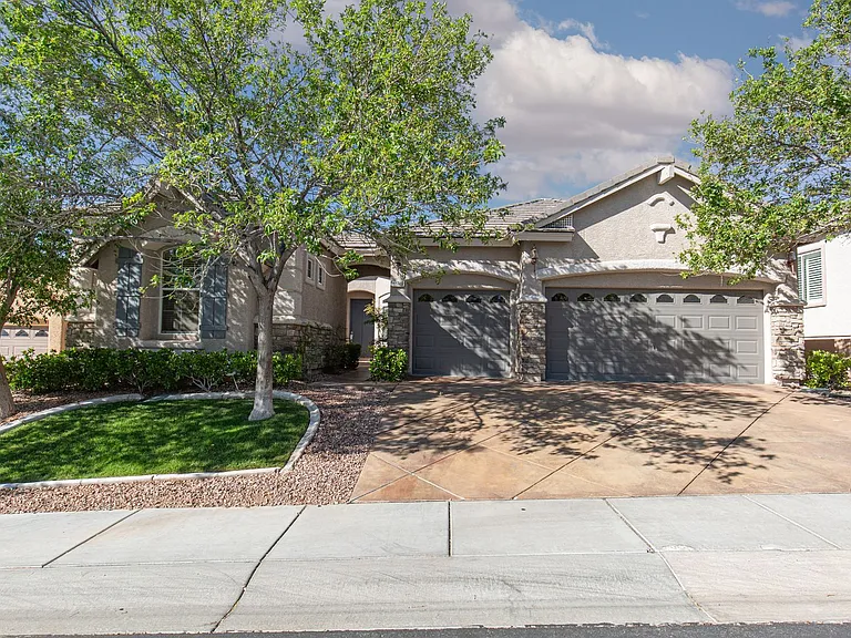 11749 Stonewall Springs Ave — Photo 2