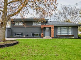 15 Lambert Dr, Belleville, ON K8N 4K5
