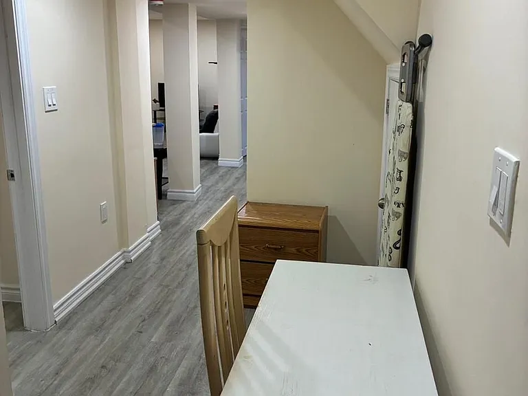 66 Cluett Dr #BASEMENT — Photo 17