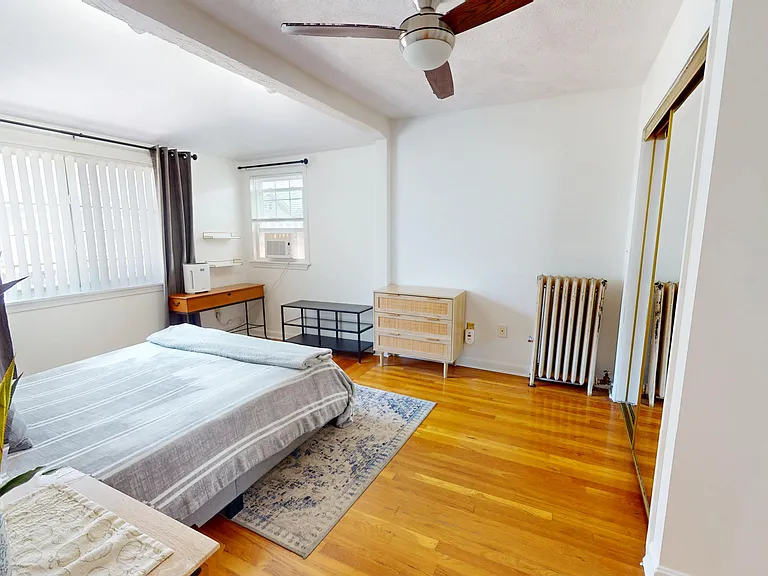 54 Linwood St #2 — Photo 8