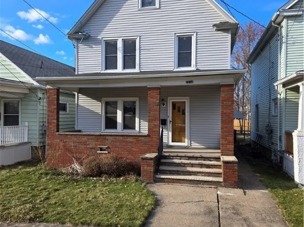 2234 Independence Ave, Niagara Falls, NY 14301