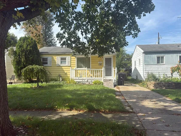 7636 Dudley St, Taylor, MI 48180