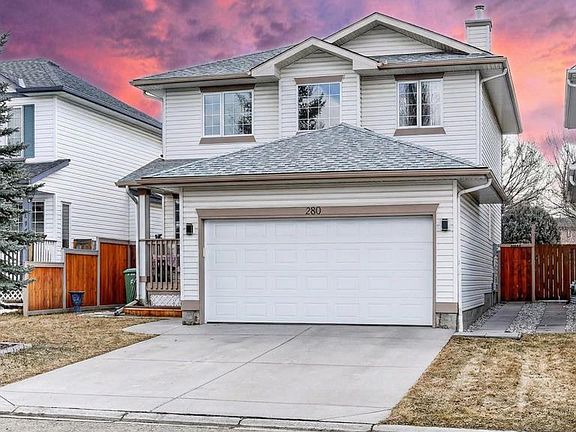 2nd image of 280 N Mount Selkirk Close SE