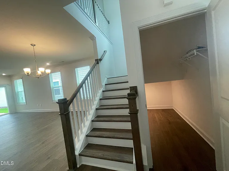 518 Dorset Stream Dr — Photo 11