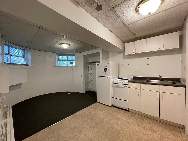 503 Beacon St #A — Photo 1