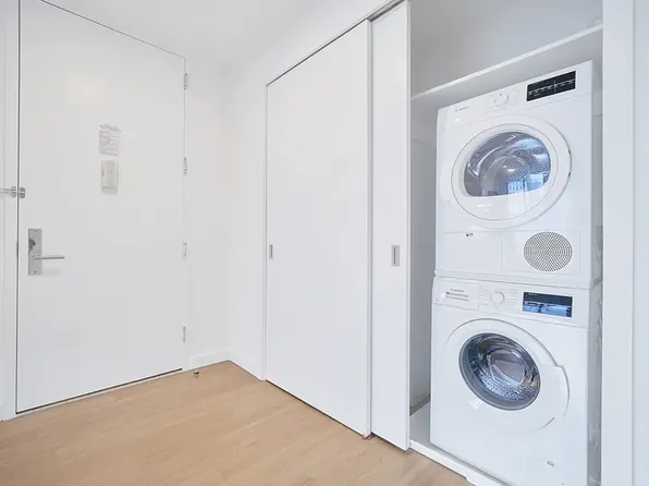 70 West 37th Street image 5 of 17