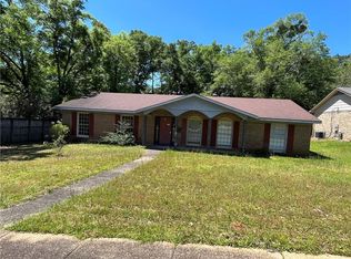 905 Parkmont Cir E, Mobile, AL 36608