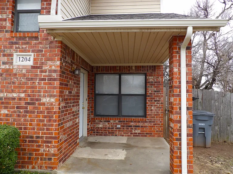 1204 NW Columbia Ave — Photo 13