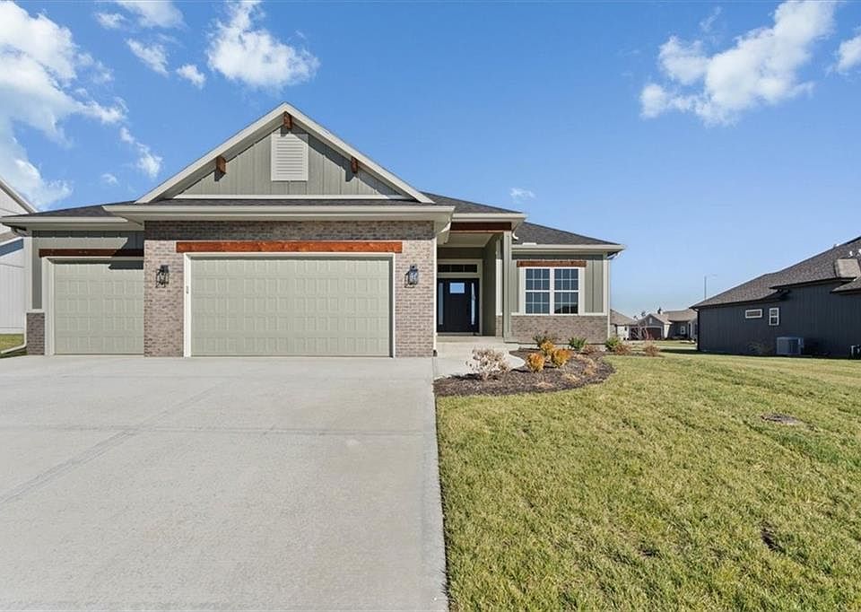 1st image of 4255 Aspen Dr