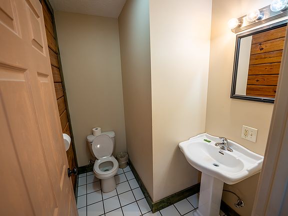 4th image of 23 Bonnie Ln Cabin 5