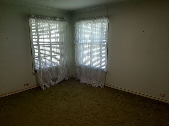 2nd image of 1403 W Jackson St